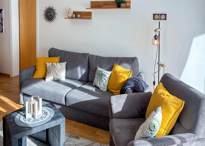 Grosse Mitten In Am Apartament *